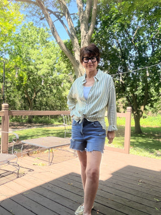 Eden Shirt - Sea Pine Ivory-Tops CasualThread & Supply Eden Shirt - Sea Pine Ivory | VerClare Boutique-Shop the Thread & Supply Eden Shirt in Sea Pine Ivory. Lightweight woven, collared button-front, relaxed silhouette, versatile everyday styling. Sizes S–L.-VerClare Boutique