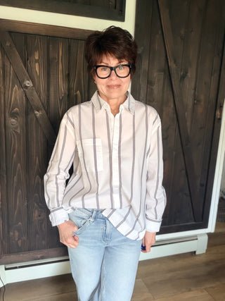Rolling Hills Shirt - White-Tops CasualZ Supply - Rolling Hills Shirt - White | VerClare Boutique | Jenison MI -Z Supply Rolling Hills Shirt is a beautiful lightweight stretch poplin button-up shirt featuring a classic collared neckline, a chest pocket, and a clean, polished silhouette. Free shipping on eligible orders. Jenison MI-VerClare Boutique