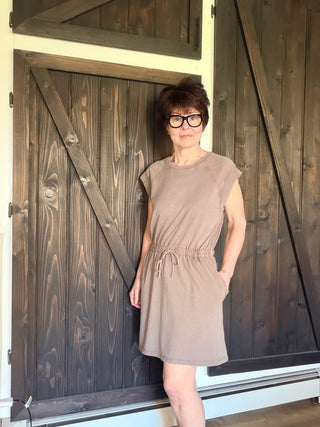 Kalani Dress - Perfectly Taupe-Dresses & RompersKalani Dress - Perfectly Taupe | VerClare Boutique | Jenison MI -Z Supply Kalani Dress is a beautiful soft cotton jersey knit everyday dress featuring a flattering relaxed silhouette, a classic crew neckline, and an easy pull-on design. Free US shipping on eligible orders. -VerClare Boutique