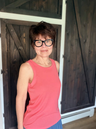 Select Tank-Tops Basic SolidZ Supply Select Tank – Black, White, Green, Heather Grey, Brown & Coral | VerClare Boutique-Shop the Z Supply Select Tank in 6 colors: Black, White, Green, Heather Grey, Brown & Coral. Airy loose knit jersey, wide straps, relaxed tuckable fit.-VerClare Boutique