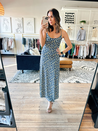 Chiara Idra Ditsy Midi Dress - Eclipse-Dresses & RompersHarper Two Piece Set-Blush | VerClare Boutique | Chenoa, IL-Women's Blush Lounge Set. Available in sizes: S, M, L. 60% Cotton, 40% Polyester. Free US shipping on all eligible orders. Located in Chenoa, Illinois.-VerClare Boutique