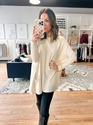 Claire Pocket Sweater -2 Colors-SweatersClaire Pocket Sweater – Hunter & Oatmeal | VerClare Boutique | Chenoa, IL-The Claire Pocket Sweater features a relaxed fit, soft knit fabric, and front pockets for effortless everyday style. Available in hunter green and oatmeal at VerClare Boutique.-VerClare Boutique