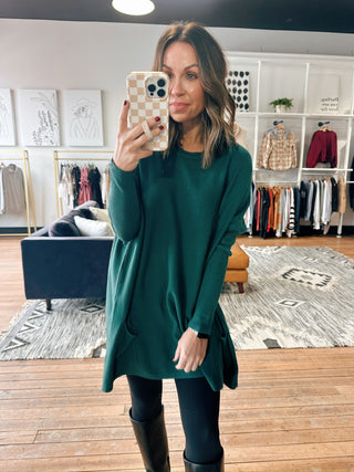 Claire Pocket Sweater -2 Colors-SweatersClaire Pocket Sweater – Hunter & Oatmeal | VerClare Boutique | Chenoa, IL-The Claire Pocket Sweater features a relaxed fit, soft knit fabric, and front pockets for effortless everyday style. Available in hunter green and oatmeal at VerClare Boutique.-VerClare Boutique