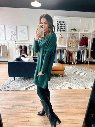 Claire Pocket Sweater -2 Colors-SweatersClaire Pocket Sweater – Hunter & Oatmeal | VerClare Boutique | Chenoa, IL-The Claire Pocket Sweater features a relaxed fit, soft knit fabric, and front pockets for effortless everyday style. Available in hunter green and oatmeal at VerClare Boutique.-VerClare Boutique