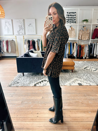 Leopard Rhinestone Tee-Tops Basic PrintLeopard Rhinestone Tee for Women | VerClare Boutique | Chenoa, IL-Shop the Leopard Rhinestone Tee for women featuring a relaxed fit, soft fabric, and subtle rhinestone detail—perfect for casual outfits, layering, and everyday wear at VerClare Boutique.-VerClare Boutique