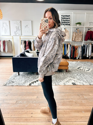Claudia Camo Oversized Sweatshirt-Jackets & KimonosClaudia Camo Oversized Sweatshirt for Women | VerClare Boutique | Chenoa, IL-Shop the Claudia Camo Oversized Sweatshirt for women featuring a soft fleece feel, relaxed oversized fit, and classic camo print—perfect for casual everyday wear and layering at VerClare Boutique.-VerClare Boutique