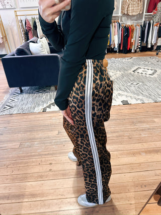 Zivah Leopard Pants-BottomsWishlist Zivah Leopard Pants – Leopard | VerClare Boutique | Chenoa, IL-Shop the Wishlist Zivah Leopard Pants for a bold yet wearable statement. Featuring a relaxed fit and classic leopard print, these pants are perfect for everyday styling at VerClare Boutique! | VerClare Boutique | Chenoa, IL-VerClare Boutique