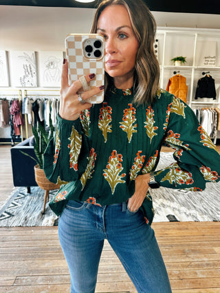 Sarah Long Sleeve Floral Top - VerClare Boutique