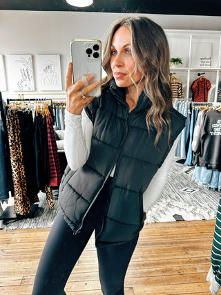 Black View. Utah Puffer Vest-3 Colors-Jackets & Kimonos-VerClare Boutique