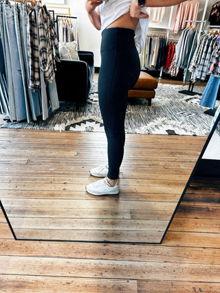 Side View. Essential Solid Leggings-Bottoms-VerClare Boutique