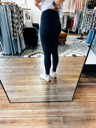 Essential Solid Leggings-Bottoms-VerClare Boutique