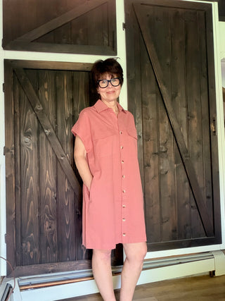 Trudy Utility-Inspired Mini Dress-Dresses & RompersRose Meadow Utility Mini Dress – Airy Cotton Style | VerClare Boutique-Shop the Transitional Utility-Inspired Airy Mini Dress in Rose Meadow. Button-down front, pockets, relaxed fit — effortless everyday style.-VerClare Boutique