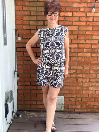 Zarina Tropical Print Shorts - Navy/Ivory-BottomsSkies Are Blue Zarina Tropical Print Shorts - Navy/Ivory | VerClare Boutique-Shop the Skies Are Blue Zarina Tropical Print Shorts in Navy/Ivory. Viscose woven, tropical print, relaxed summer silhouette, mid-rise. Sizes XS–L.-VerClare Boutique