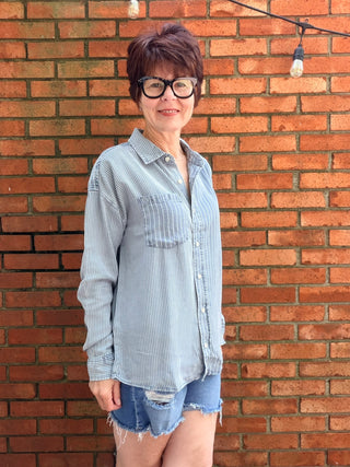 Helena Shirt - Multi Pinstripe-Tops CasualThread & Supply Helena Shirt - Multi Pinstripe | VerClare Boutique-Shop the Thread & Supply Helena Shirt in Multi Pinstripe. Lightweight woven, collared button-front, multi-color pinstripe, relaxed silhouette. Sizes S–L.-VerClare Boutique