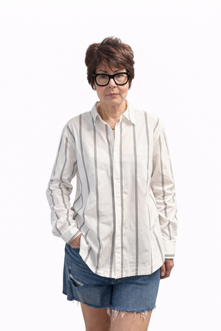 Rolling Hills Shirt - White-Tops CasualZ Supply - Rolling Hills Shirt - White | VerClare Boutique | Jenison MI -Z Supply Rolling Hills Shirt is a beautiful lightweight stretch poplin button-up shirt featuring a classic collared neckline, a chest pocket, and a clean, polished silhouette. Free shipping on eligible orders. Jenison MI-VerClare Boutique